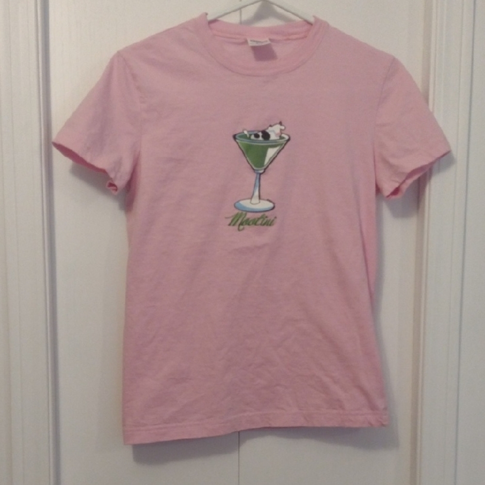 Fitted Pink and Green Graphic Short Sleeve Tee